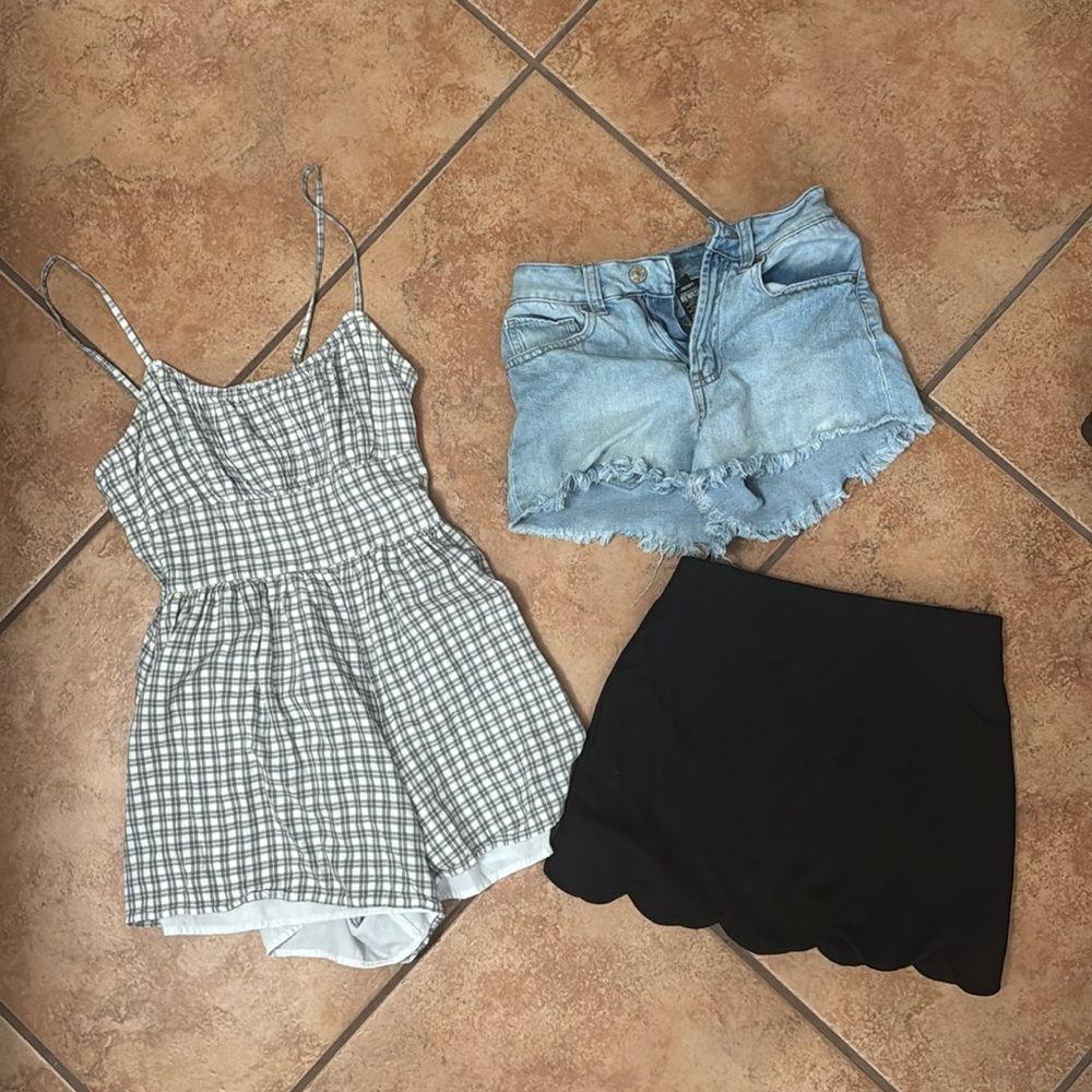 Hollister rewash and top shop bundle - Picture 1 of 5